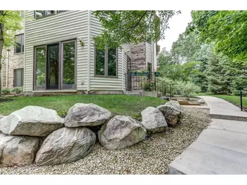 5985 Rowland Rd #101, Minnetonka, MN 55343