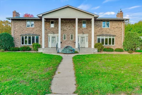 6333 Peacedale Ave, Edina, MN 55424