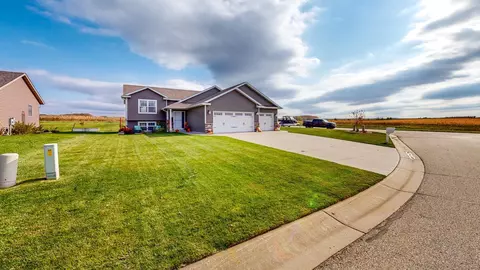 Exterior - 596 6th Ct SE, Dover, MN 55929 photo 4 of 5