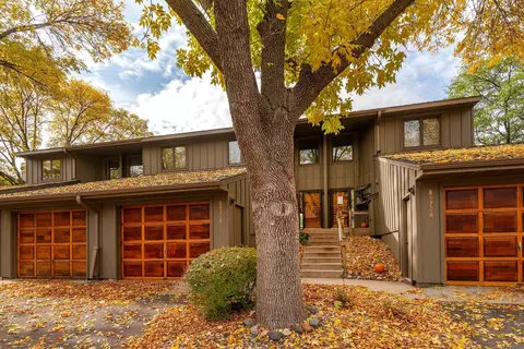 8972 Neill Lake Rd #B, Eden Prairie, MN 55347
