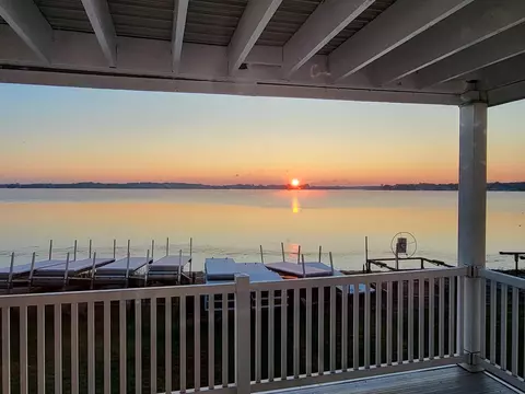 163 1st St NE, Forest Lake, MN 55025