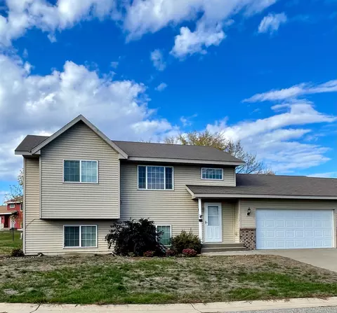 316 Jefferson Ln, Saint Joseph, MN 56374