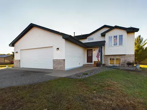 4967 335th St, Stacy, MN 55079