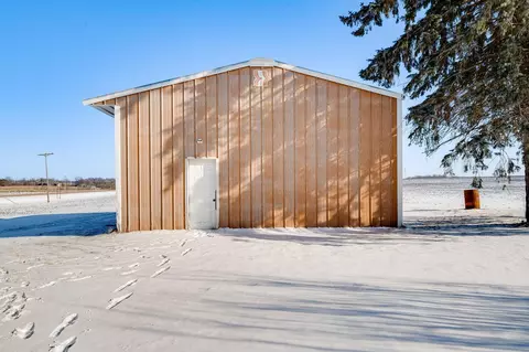 4896 Cedar Lake Blvd, Faribault, MN 55021 photo 3