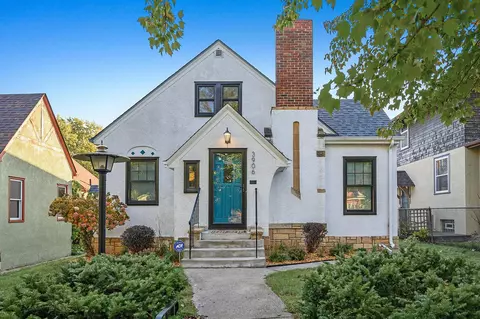 3906 Queen Ave N, Minneapolis, MN 55412