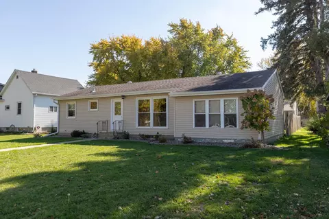 221 3rd St NE, Blooming Prairie, MN 55917