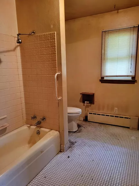 63 E 7th St, Superior, WI 54880 photo 8