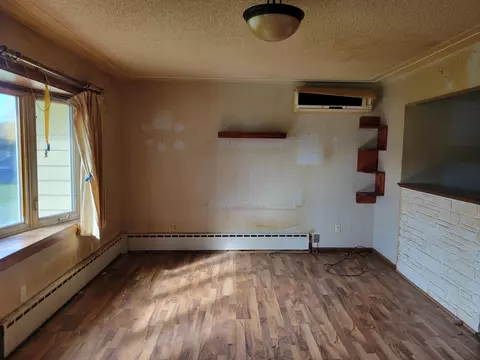 63 E 7th St, Superior, WI 54880 photo 2
