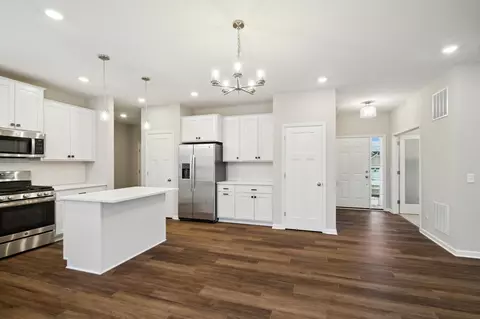 15530 Goodview Trl N, Hugo, MN 55038