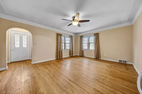 1128 Grant St, Jackson, MN 56143 photo 3