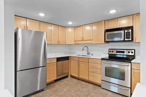 20 2nd St NE #P1004, Minneapolis, MN 55413