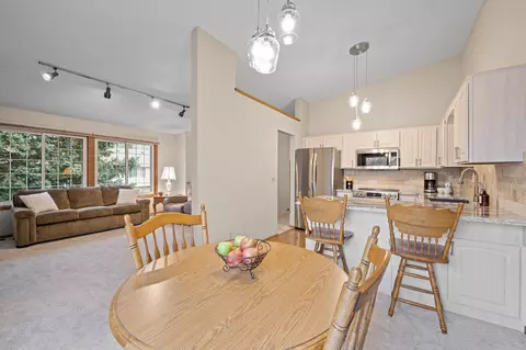 4608 Penkwe Way, Eagan, MN 55122 photo 5