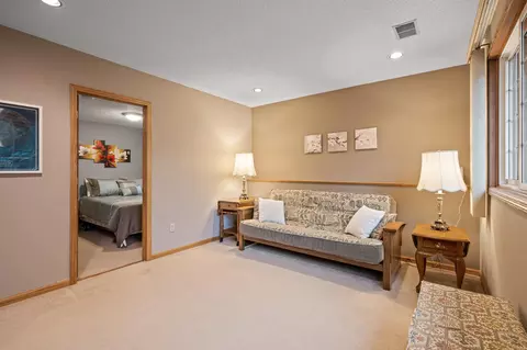 4608 Penkwe Way, Eagan, MN 55122 photo 17