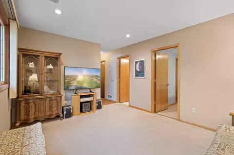 4608 Penkwe Way, Eagan, MN 55122 photo 18