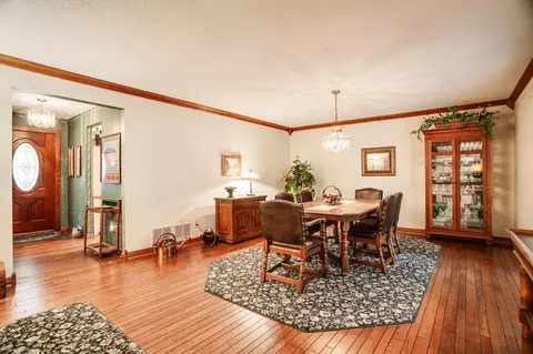 1805 Beecher Dr, Eagan, MN 55122 photo 10