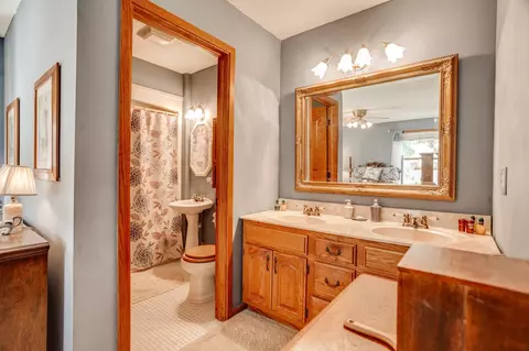 1805 Beecher Dr, Eagan, MN 55122 photo 19
