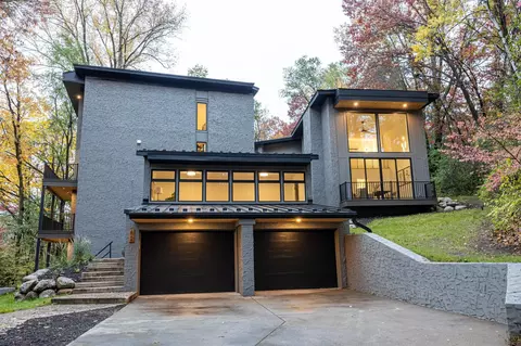 62 E Pleasant Lake Rd, North Oaks, MN 55127