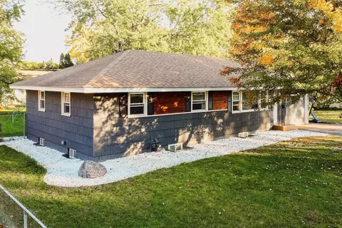 5900 June Ave N, Brooklyn Center, MN 55429