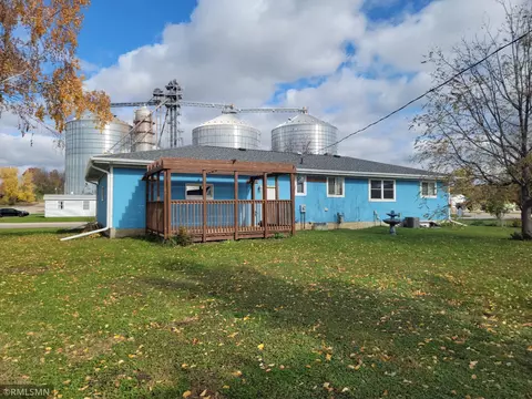 320 Main St E, Eagle Bend, MN 56446 photo 2