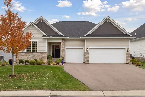 4284 Ginger Dr, Minnetrista, MN 55331