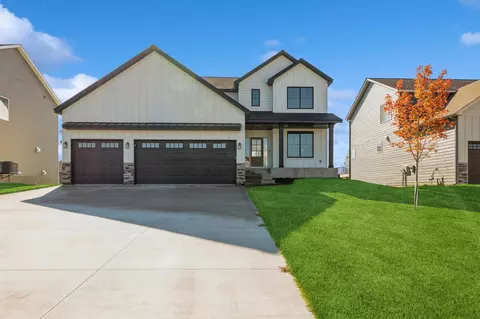 2940 127th Ave NE, Blaine, MN 55449