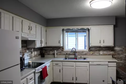 143 34th Ave N, Saint Cloud, MN 56303 photo 8