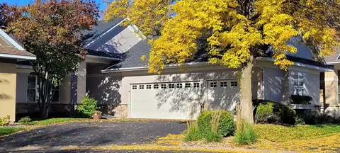 854 Nine Mile Cv N, Hopkins, MN 55343