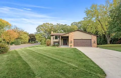 3760 Drexel Ct, Eagan, MN 55123 photo 6