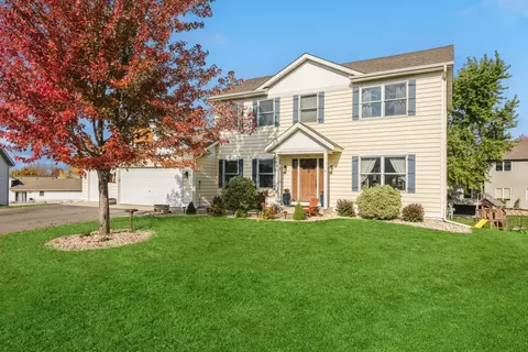 569 Dogwood Cir NW, Saint Michael, MN 55376