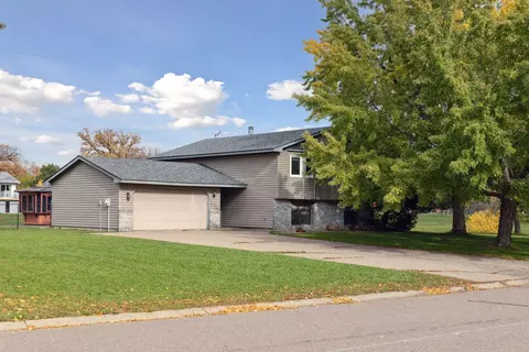 2600 94th Ave N, Brooklyn Park, MN 55444