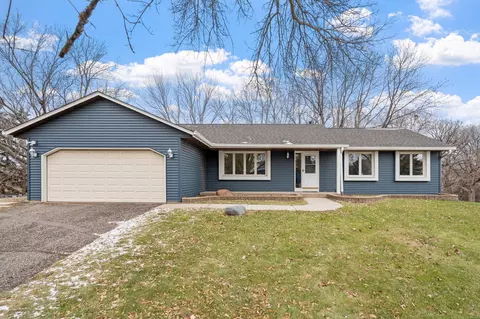 1804 W 140th St, Burnsville, MN 55337