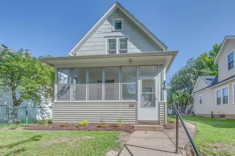 61 Magnolia Ave W, Saint Paul, MN 55117