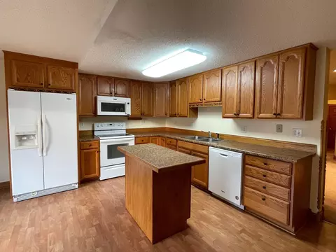 125 1st Ave NE, Eagle Bend, MN 56446 photo 9