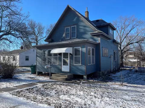 612 S Holcombe Ave, Litchfield, MN 55355