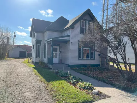 111 2nd St NW, Aitkin, MN 56431