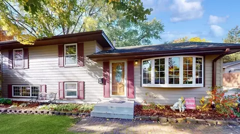 11016 Little Ave S, Bloomington, MN 55437