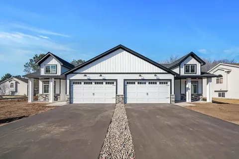 26236 2nd St W, Zimmerman, MN 55398