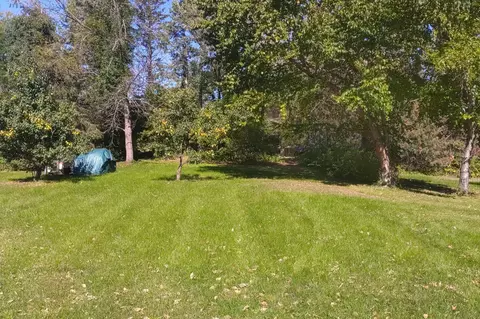 615 9th St E, Northfield, MN 55057