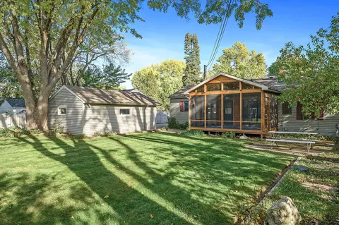 2965 Pascal St, Roseville, MN 55113 photo 9