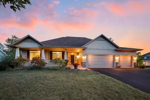 9479 Bandy Ln, Minnetrista, MN 55375