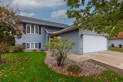 565 Grayhawk Dr, Mankato, MN 56001