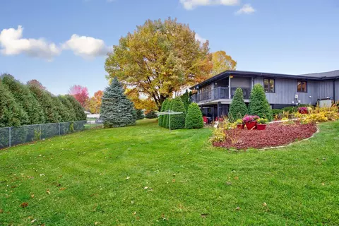 1630 Mitchell Dr, Faribault, MN 55021 photo 3