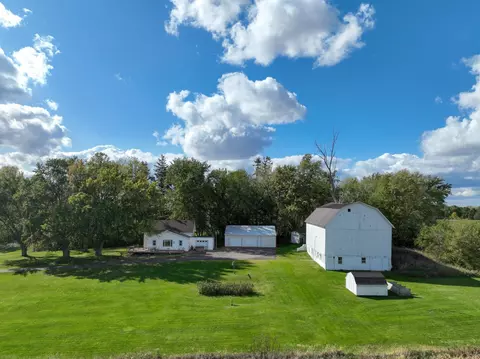 2032 90th Ave, Hammond, WI 54002