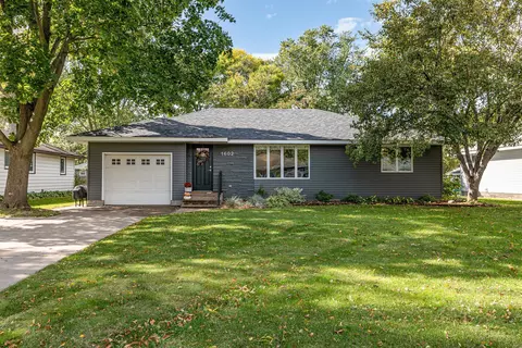 1602 Forest St, Hastings, MN 55033