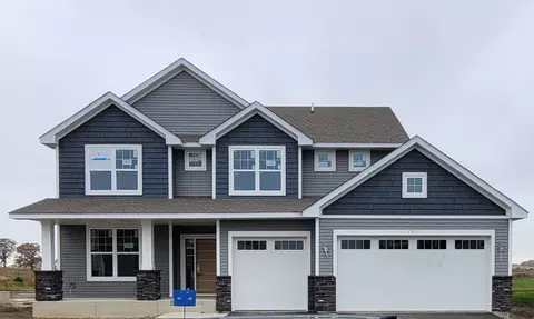 1911 Balsam Dr, Carver, MN 55315