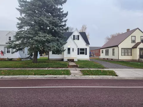 310 Carleton Ave, Morgan, MN 56266 photo 2