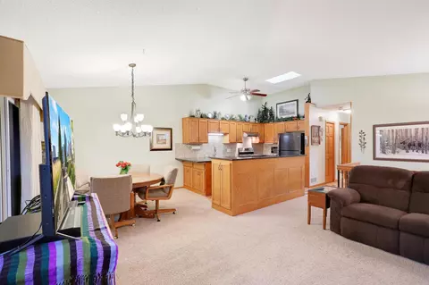 1557 Clemson Dr #B, Eagan, MN 55122 photo 8