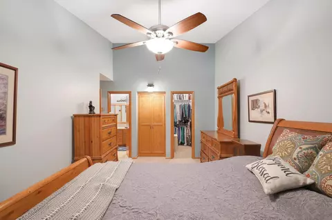 1557 Clemson Dr #B, Eagan, MN 55122 photo 14