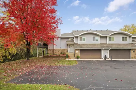 1557 Clemson Dr #B, Eagan, MN 55122