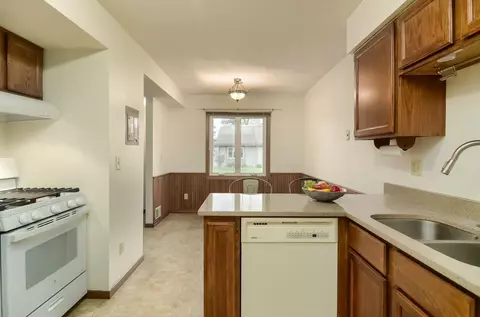 4711 Anne Pt, Eagan, MN 55122 photo 8